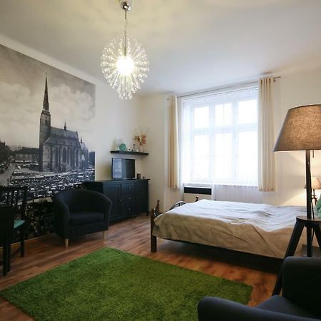 Apartman Mrakodrap 比尔森 外观 照片