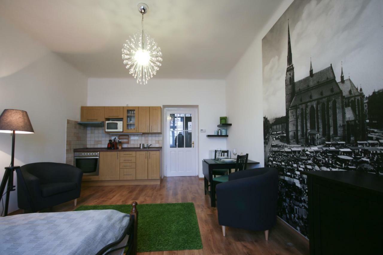 Apartman Mrakodrap 比尔森 外观 照片